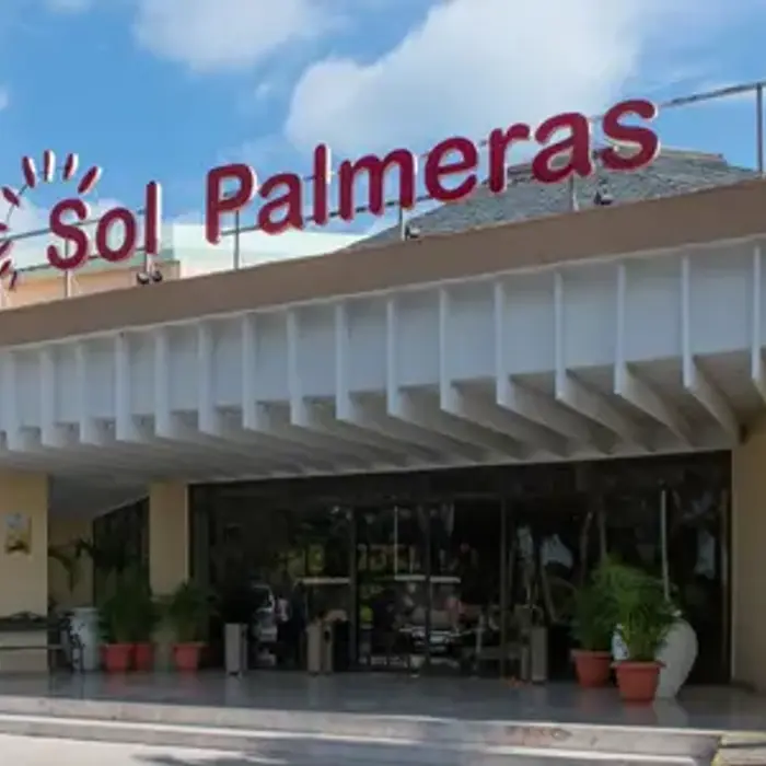 Hotel Palmeras