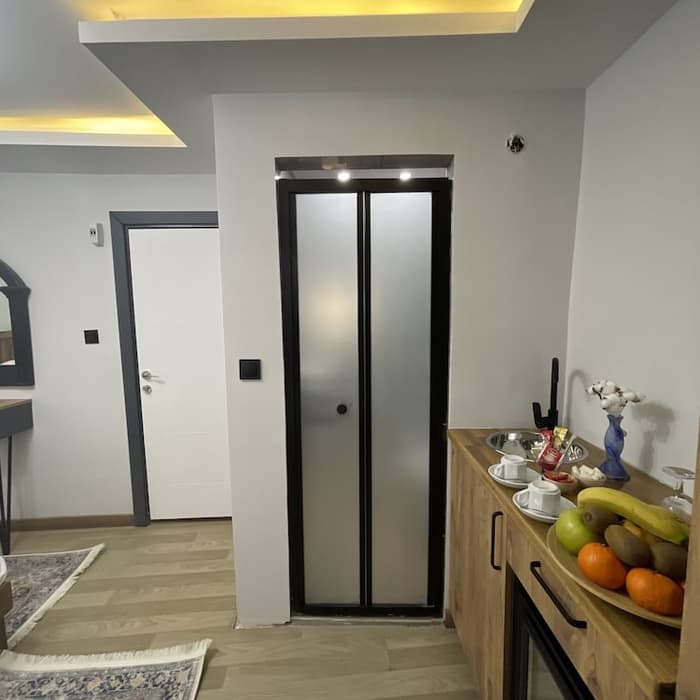 www.flyandbed.com