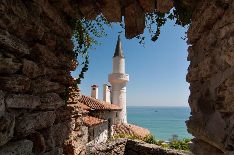 Image - Go Local: Best of Bulgaria, Self-Drive