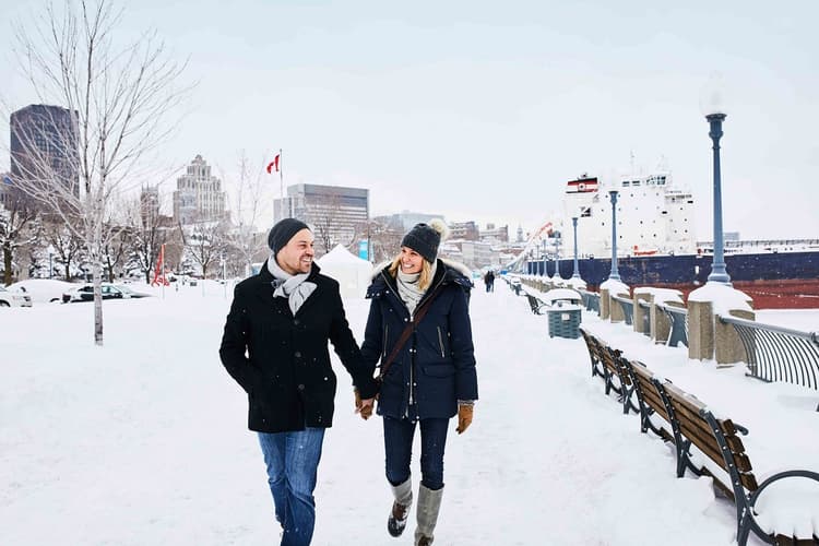 Immagine - 8-Day Canada Highlights Tour: Toronto, Niagara Falls, Ottawa, Quebec City & Montreal