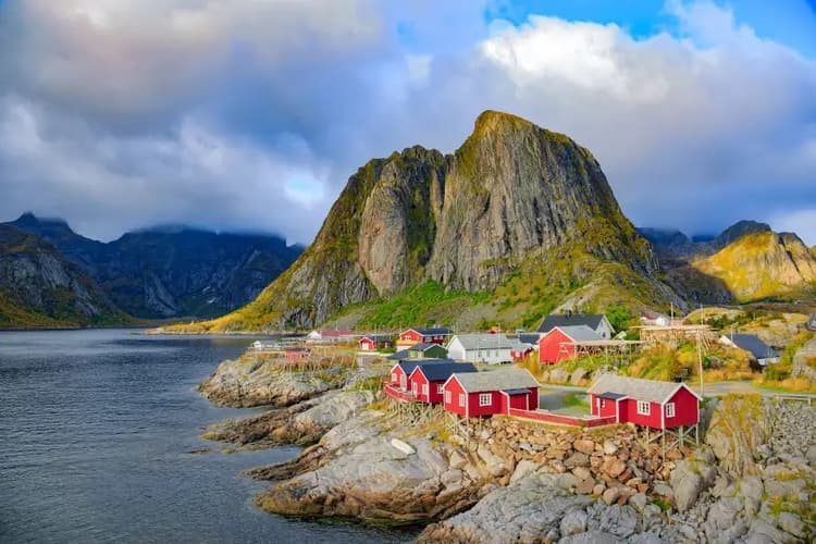 Imatge - Islas lofoten y espejo del àrtico
