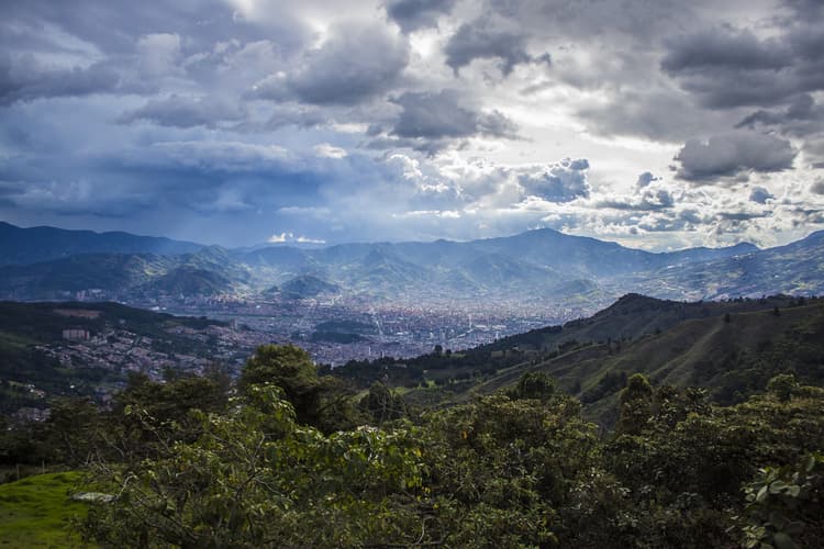 Immagine - Bogotá y Medellin