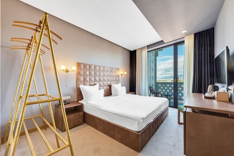 Image - 4 Days TBILISI (Amante Narikala by Tbilisi 4* - BB)