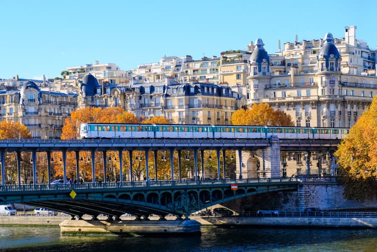 Bild - Express to the Orient: Paris to Istanbul