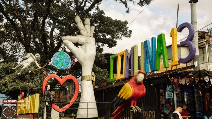 Bild - 2-Day Private Medellín Cultural Experience: From Coffee Traditions to Urban Beats