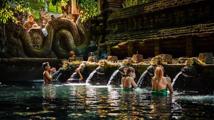 画像 - Purificación espiritual: experiencia en Tirta Empul y Tampak Siring