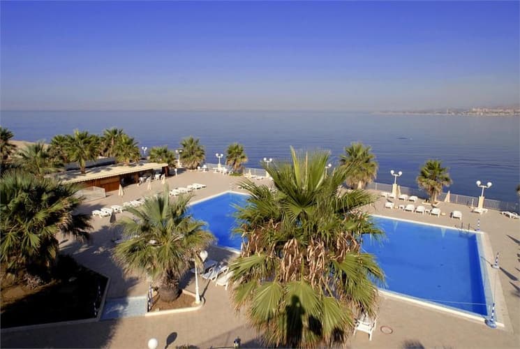 Image - Sleep’n’Roll Trinacria: Hotel Dioscuri + car group EDMR from Palermo Airport