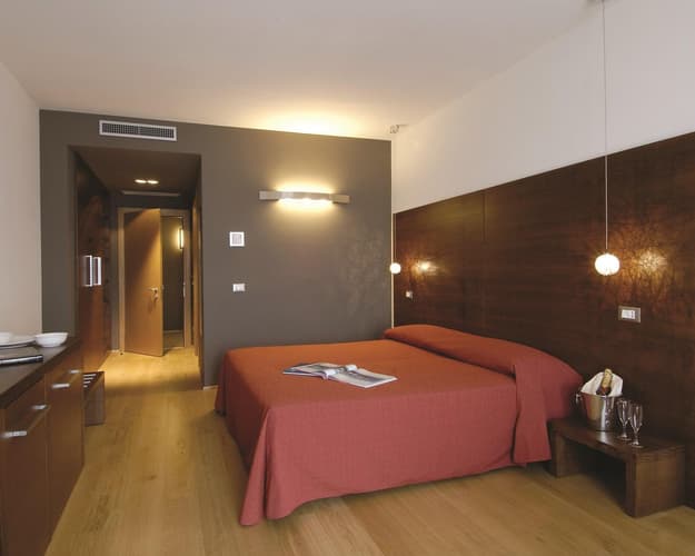 Bild - 8N Hotel Cortese + 4 GF