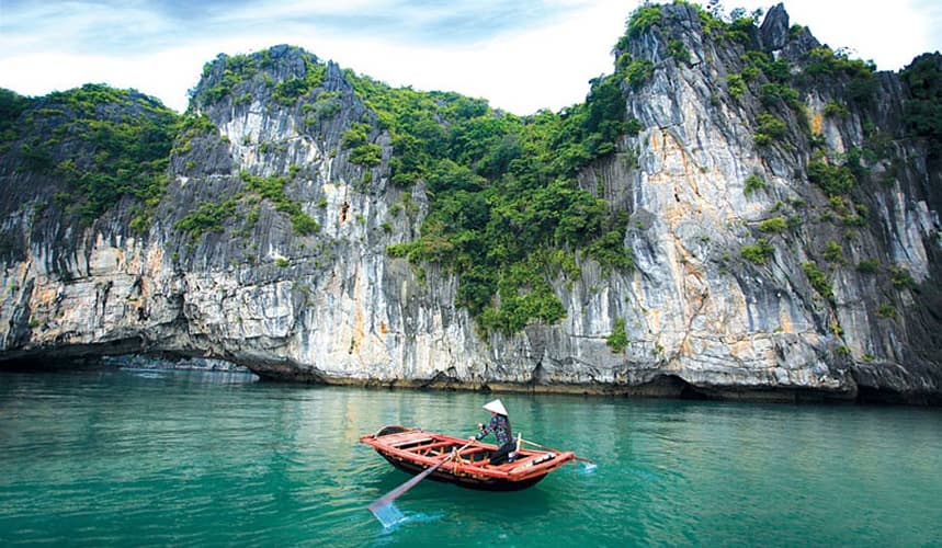 Bilde - DeLuxe Kombi "Hanoi, Ha Long Bay & Saigon“ mit Erholung auf Con Dao Insel