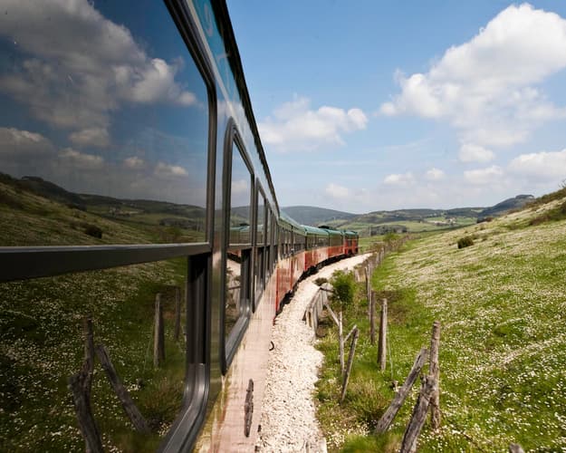 Imagen - EL EXPRESO DE LA ROBLA (León-Bilbao) 2026