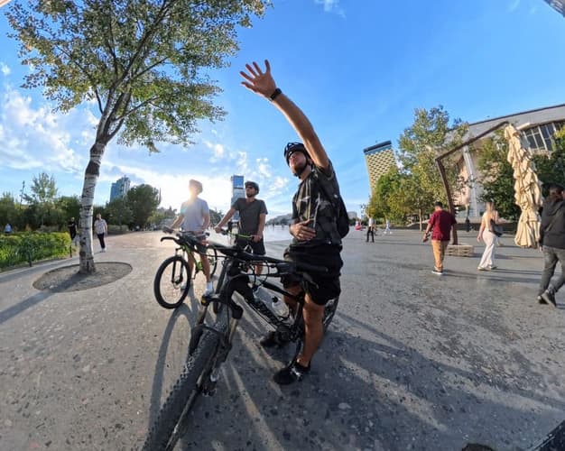 Resim - Tirana Dark History Bike Tour: Bunk’Art 2 & House of Leaves IEE Participans Only