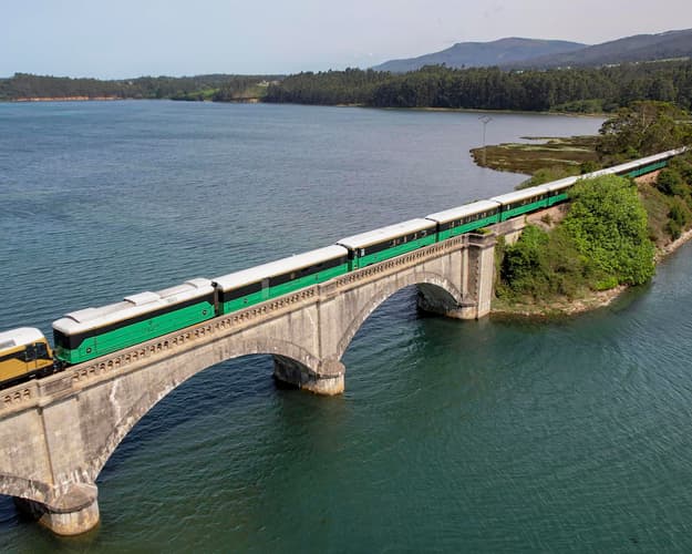 Imagen - COSTA VERDE EXPRESS - RUTA ESPAÑA VERDE (Santiago de Compost