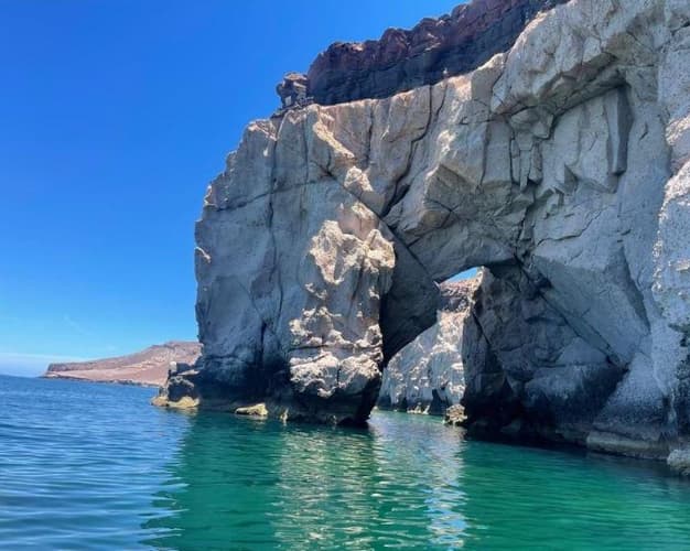 Imagem - DE PUEBLA A LOS CABOS CON TOUR EN CATAMARÁN 