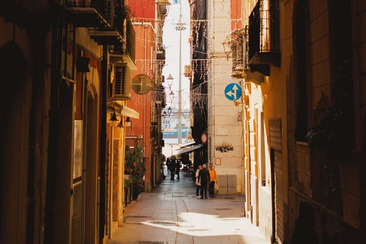 Immagine - Cagliari tra archeologia e gusto (volo incl.)