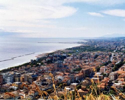 Beeld - Le Marche, 7 dorpjes flydrive - 14 dagen