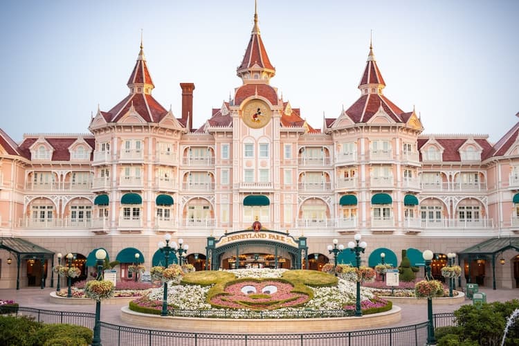 Bild - 5 Days. 5* DISNEYLAND - Disneyland Hotel (BO)