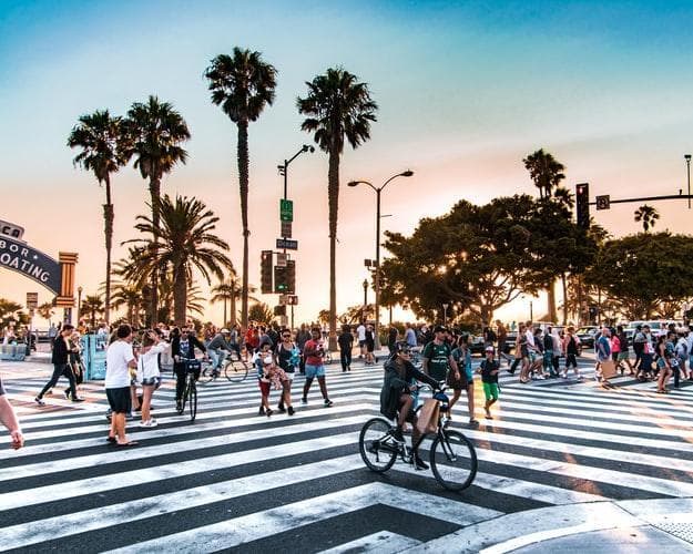 Kép - Round the World: Los Angeles, Honolulu, Sydney, Delhi