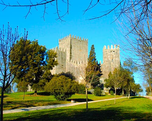 Irudia - Guimarães-Feriado de Outubro-Hotel 4* 