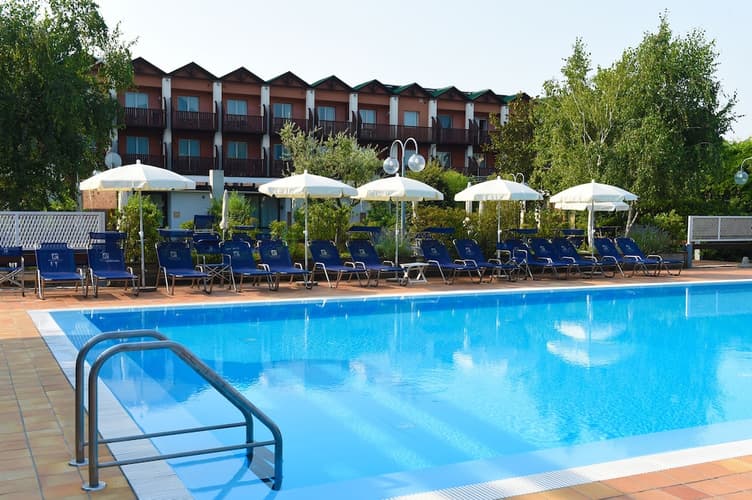 Image -  3 N Iseolago Hotel 
