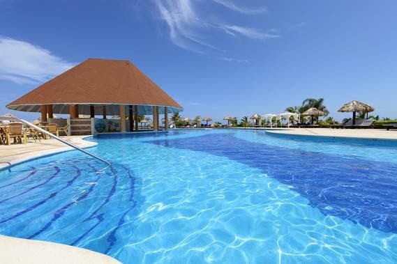 Image - Bahia Principe Escape Runaway Bay 22 AL 26 OCT 2026