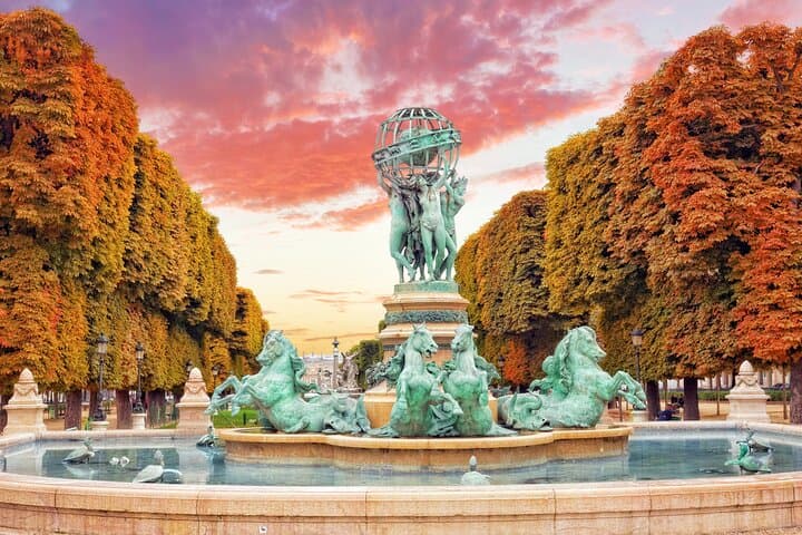 Image - Luxembourg Gardens & Panthéon 