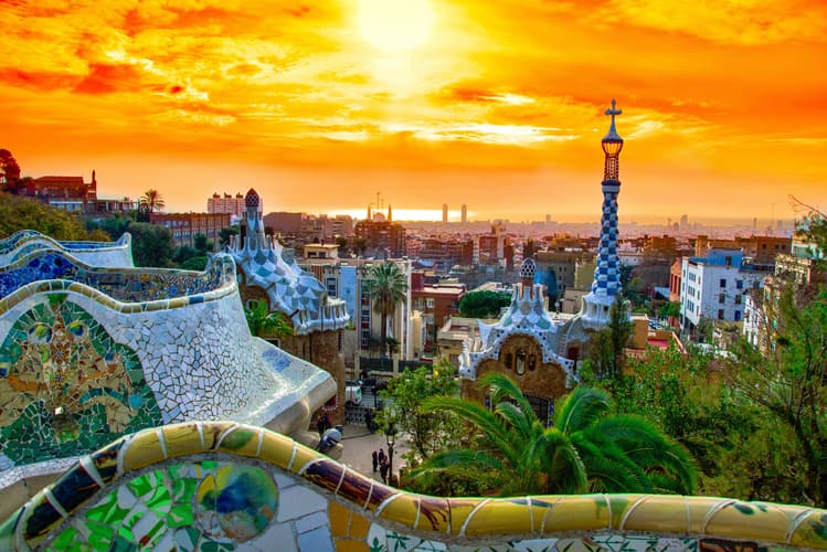 Immagine - Park Güell Skip-the-Line Guided Tour in a Small Group 28 Nentor