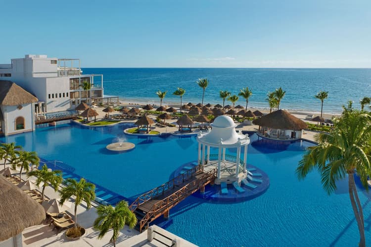 Imagen - SEMANA SANTA 2027 EN DREAMS SAPPHIRE- 2 AD Y 2MNR- TODO INCLUIDO- Reserva y vé pagando!