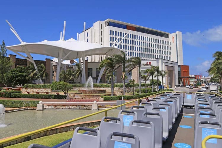 Image - Autobús turístico de Cancún