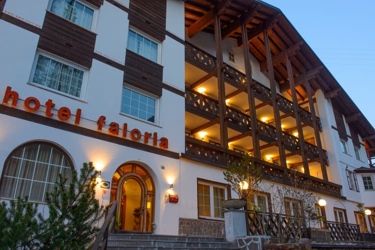 Imej - 20-27 dicembre a Canazei. Hotel 3 stelle con SPA in mezza pensione