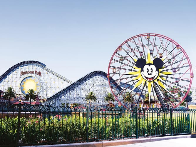 Image - LOS ANGELES. HOSPEDAJE + TOUR DISNEY 2 ADULTOS 2 MENORES