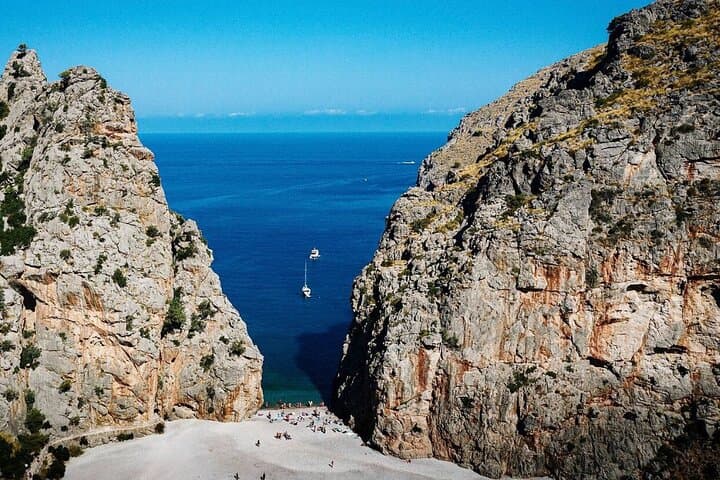 Image - Vibrant Streets & Scenic Shores: Barcelona & Mallorca