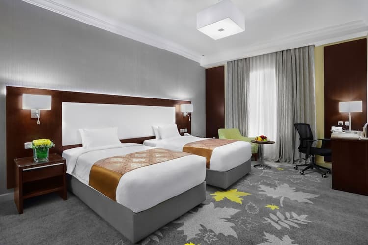 Image - 3 Days. 4* JEDDHA - Warwick Hotel Jeddah (BB)