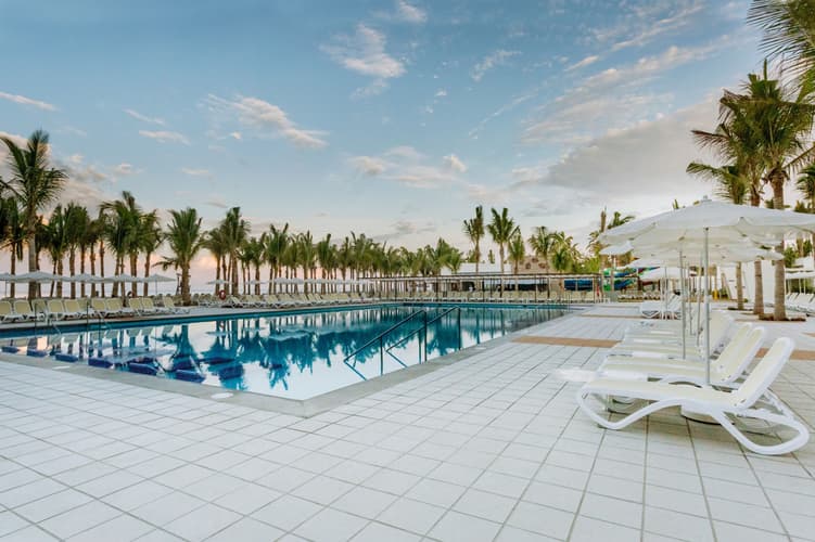 Image - Riu Emerald Bay - All Inclusive 