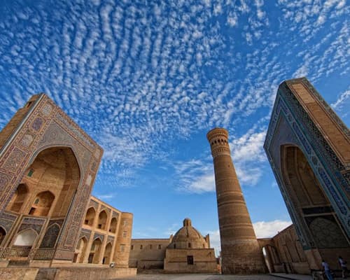 Image - Khiva Bukhara Samarcanda Tashkent 7 notti a Ottobre. Voli + Hotel BB e CG + escursione Khiva Bukhara inclusi