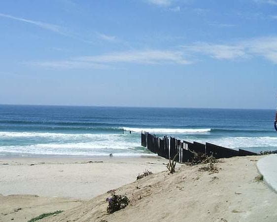 Image - Viñedos y Playa en la Baja 4 días 