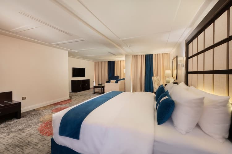 Image - 3 Days. 5* ABHA - Blue Inn (BB)