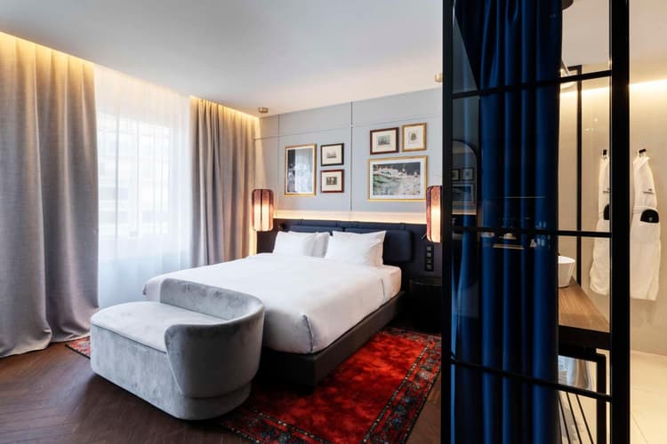Image - 5 Days. 5* MILAN -  Radisson  Santa Sofia Milan (BO)
