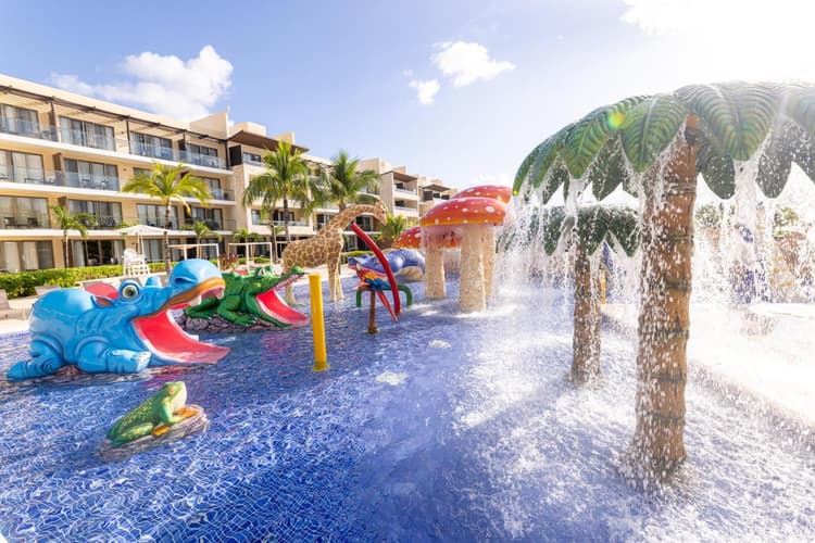 Image - Royalton Riviera Cancun, An Autograph Collection All-Inclusive Resort & Casino 