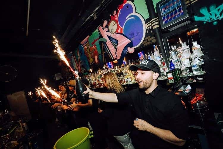 Image - Tour de fiesta Pub Crawl