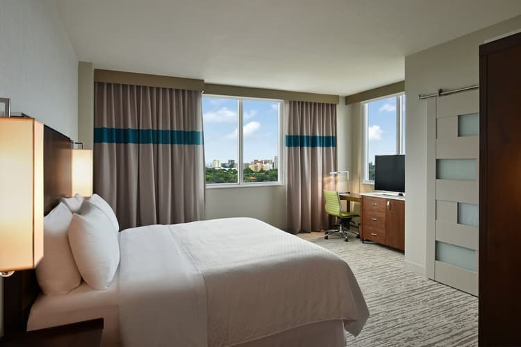 Imagem - 9 Days. 4N MIAMI 3* (BB) | 4N NEW YORK 3* (BB)