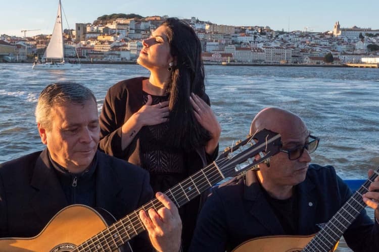 Immagine - Giro in barca con spettacolo di fado, Lisbona
