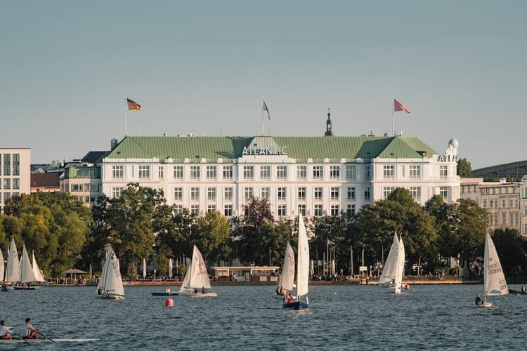 Image - 4 Days. 5* HAMBURG - Hotel Atlantic Hamburg (BB)
