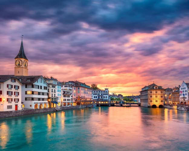画像 - 8 Days. 3N ZURICH 5* (BO) | 4N INTERLAKEN 5* (BB)