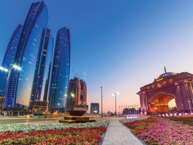 Image - Abu Dhabi, Premiers Pas aux Emirats 