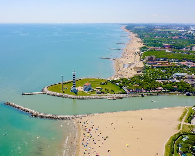 Immagine - Spritz e golden sand: vacanza relax a Jesolo