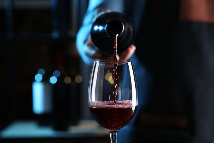 Образ - Degustazione con sommelier esperto a Roma 