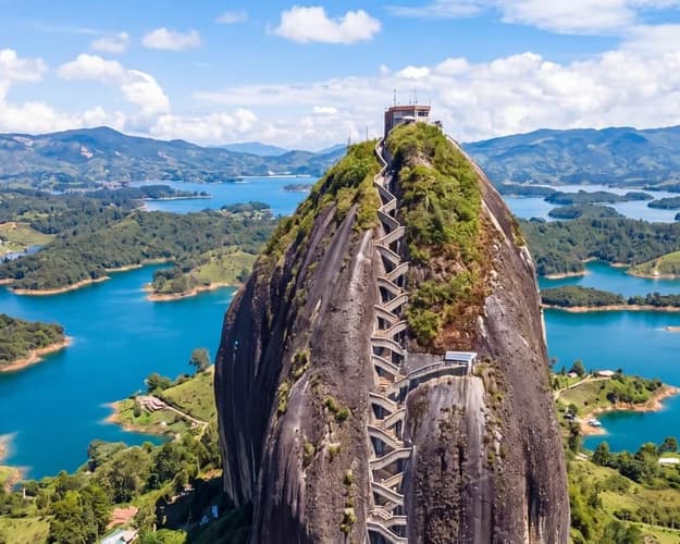 Imagen - Colombia 14 de mayo 2027 · Con vuelos