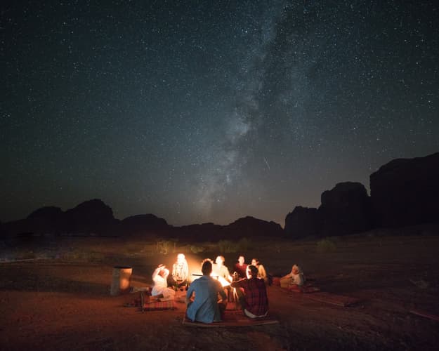 画像 - 2 Days Tour From Aqaba to Wadi Rum | Jeep Tour - Stargazing & Overnight in a Cave 