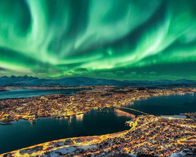 Image - HELSINKI TO TROMSØ – NORTHERN LIGHTS ADVENTURE