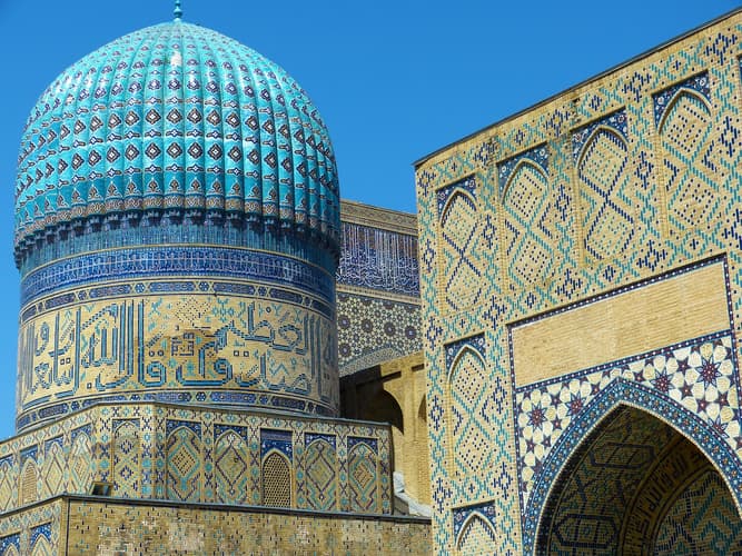 Image - Colores de Uzbekistán - Grupos reducidos